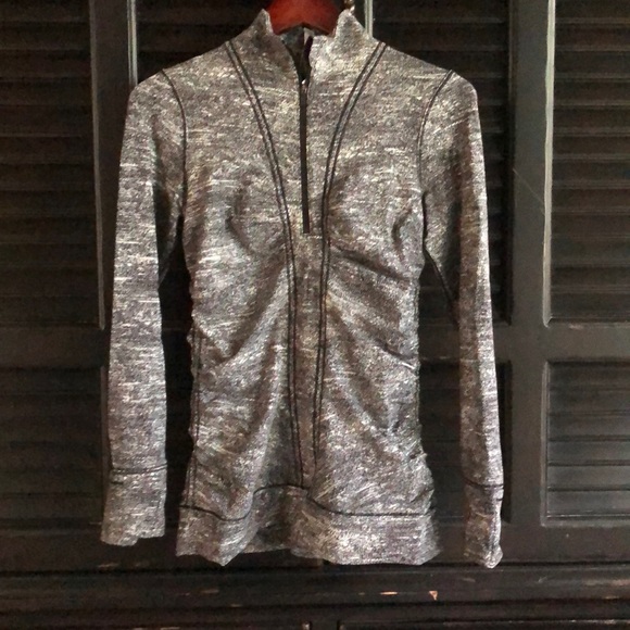 Lululemon 1/2 zip jacket - Picture 1 of 5